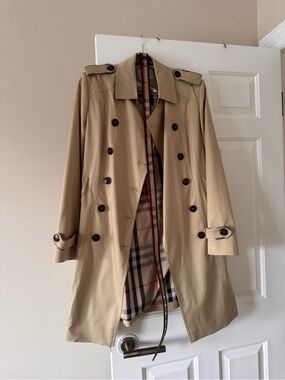 Burberry Beige Trench Coat L-XL new